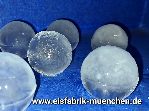 Eisfabrik-Eiskugeln Eisfabrik-Eiskugeln